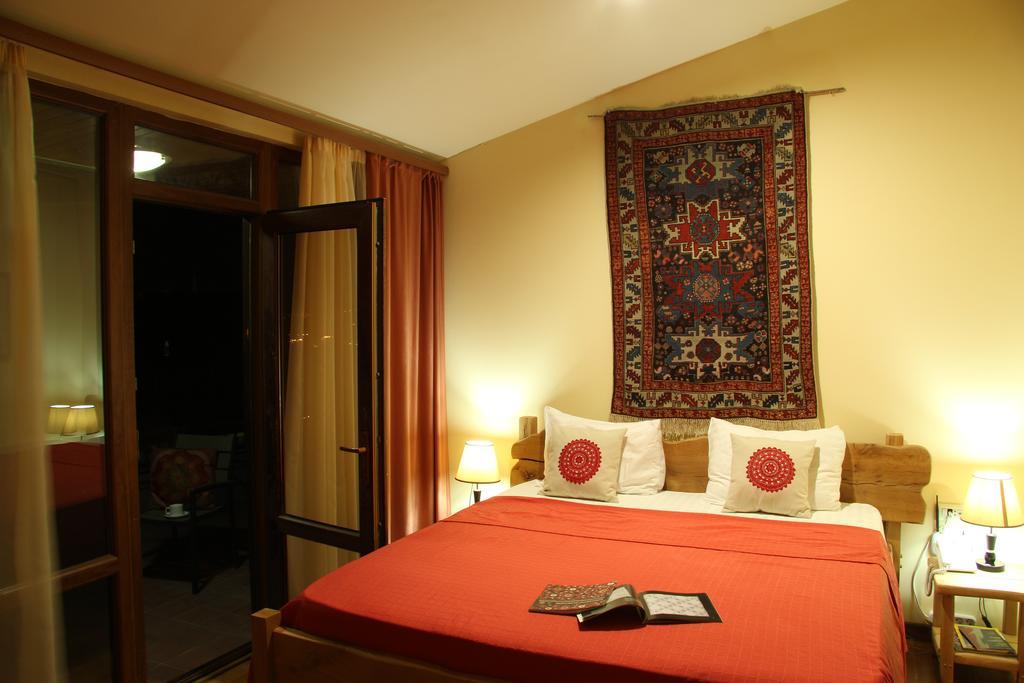 Silk Road Hotel Yerevan Exterior photo